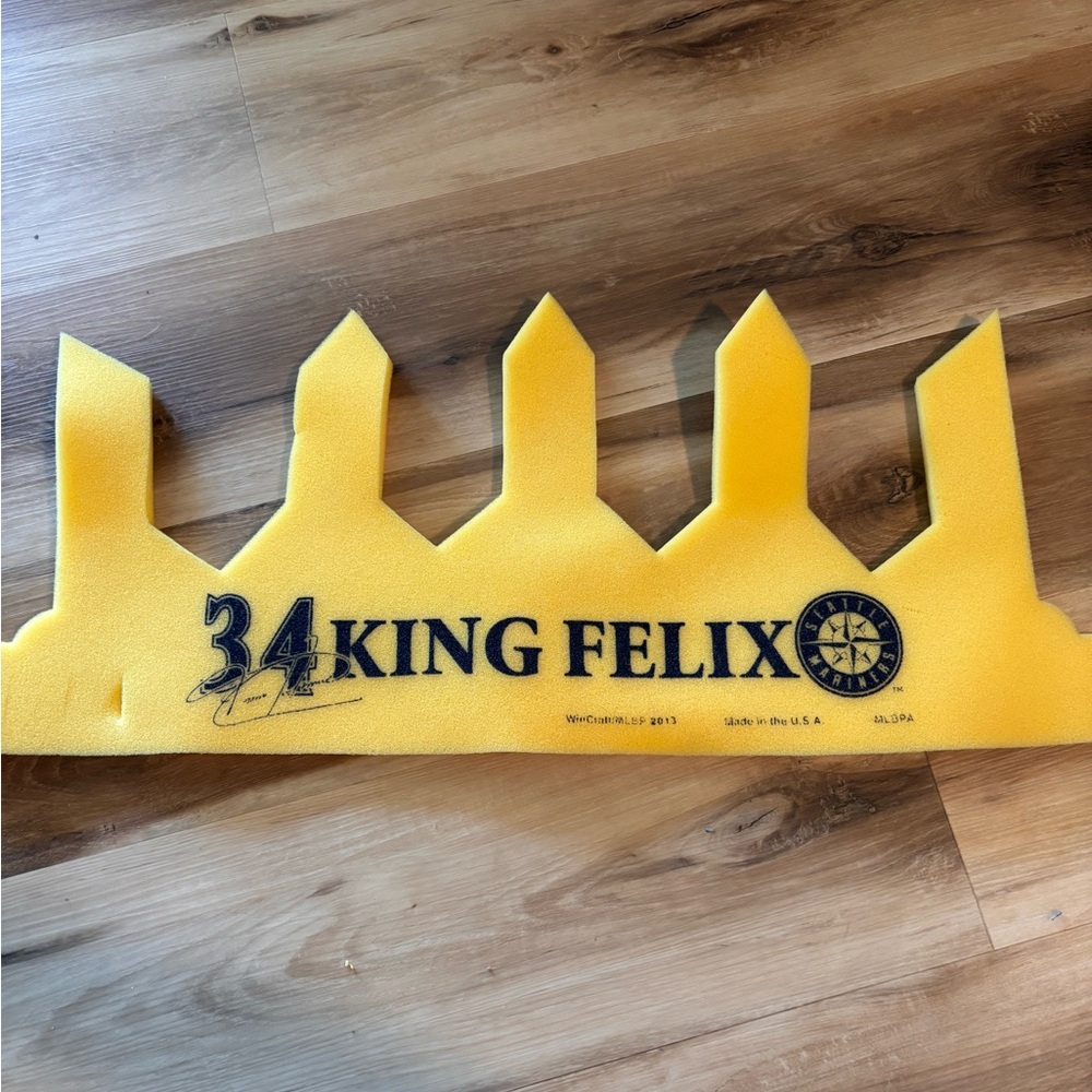 MLB Seattle Mariners Yellow "King Felix" Foam Crown